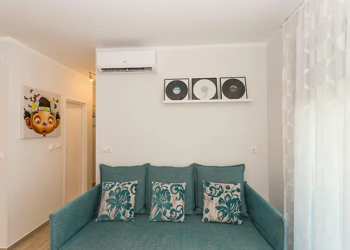 Valum Luxury * Split